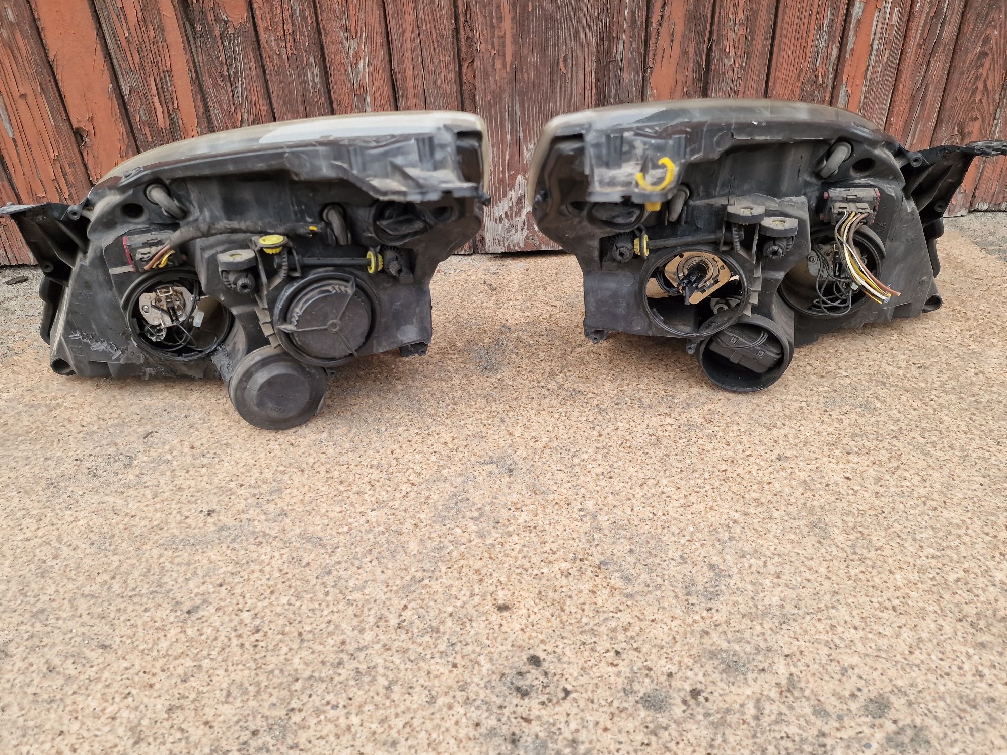 Lampy przód opel vectra c lift signum lift komplet