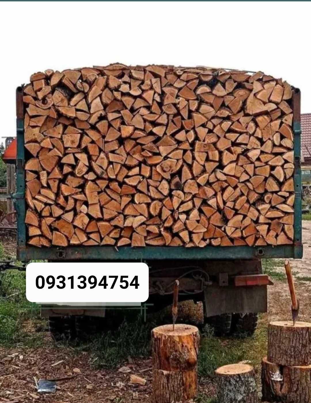 Дрова дуб,акация уложенные