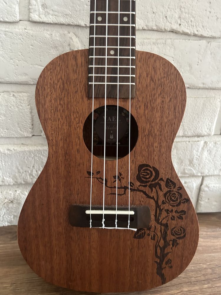 Ukulele sopranowe YAEL U22Y-ROSE róża