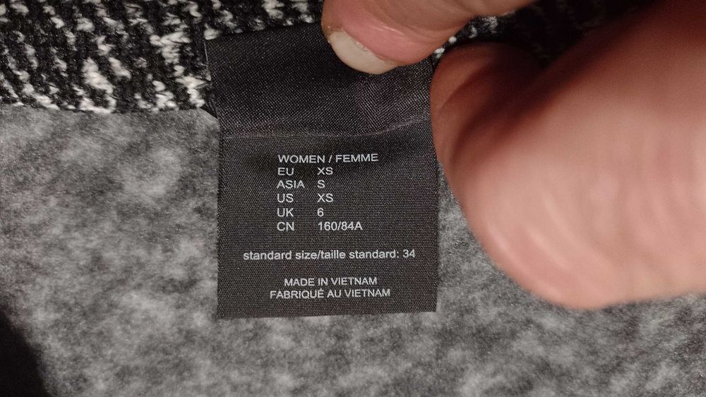 Damska kurtka polarowa JACK WOLFSKIN NANUK r.XS stan idealny