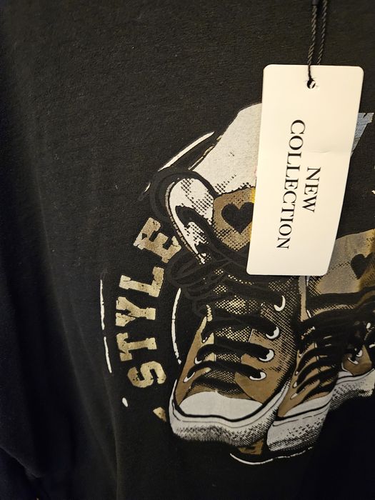 Bluzeczka bawełniana włoska motyw trampki