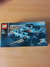 LEGO Technik Машина для побега .Классный  подарок для мальчика .
