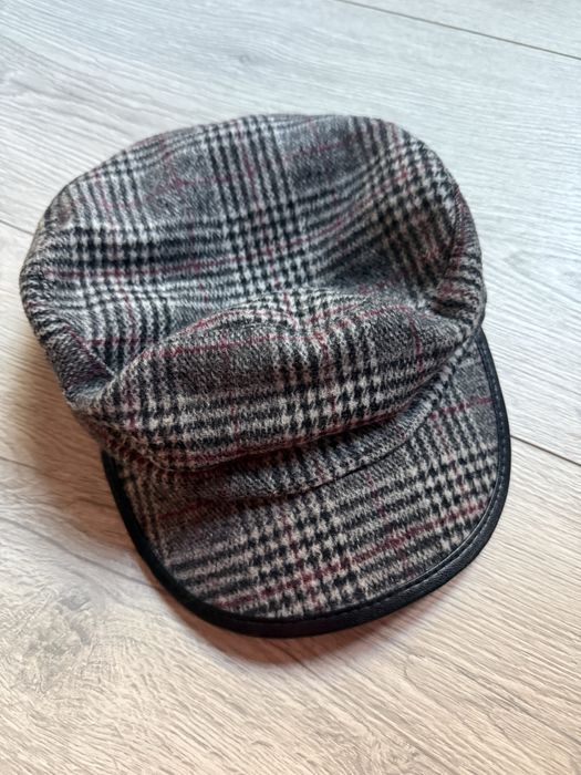 Kaszkiet damski w kratke