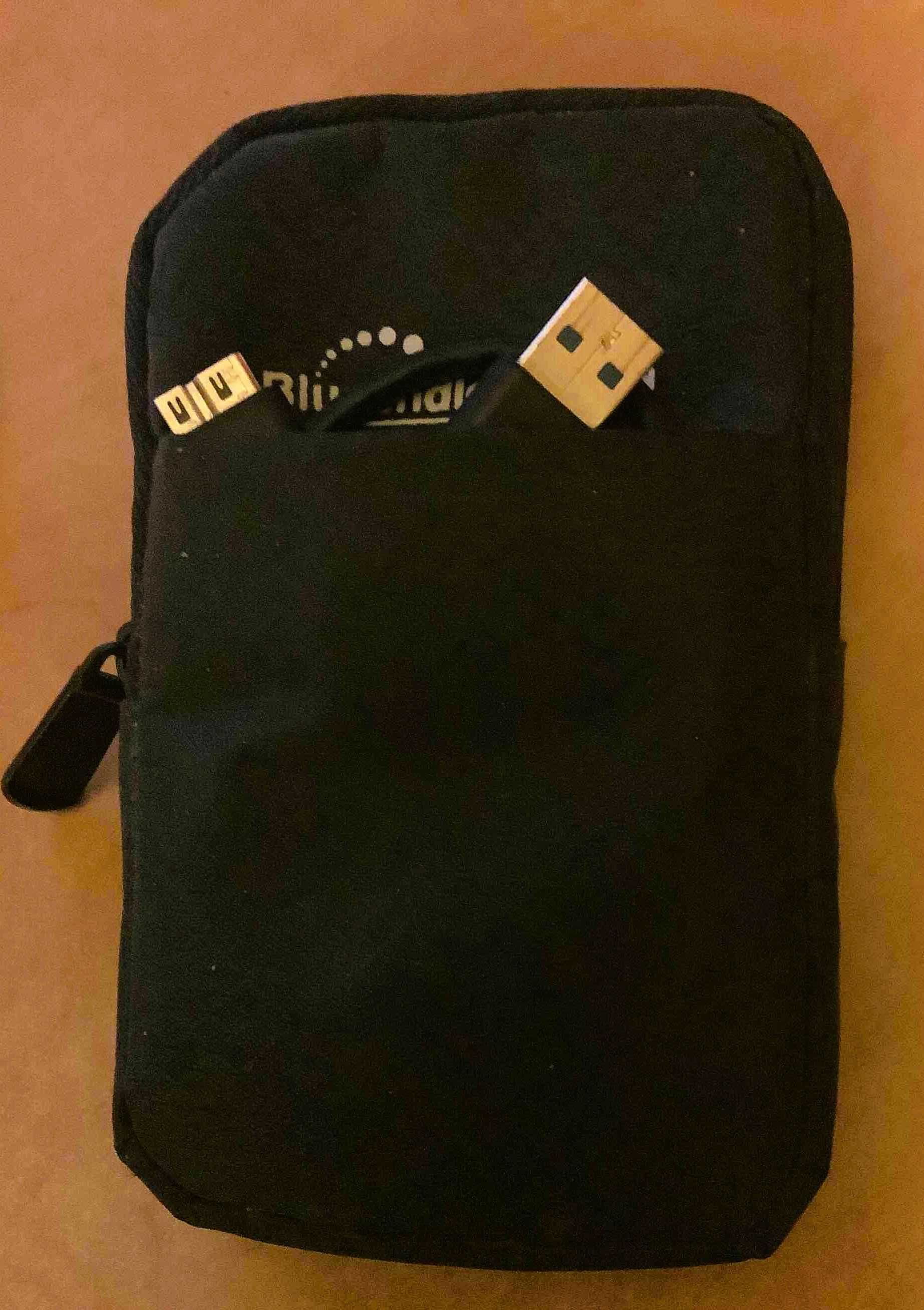Зовнішній жорсткий диск Seagate HDD USB 1.5 Tb Black та кабелі USB