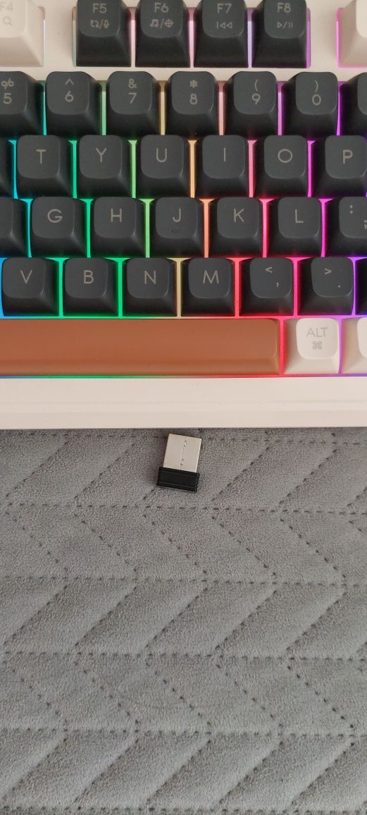 Bezprz. klawiatura membranowa FREEWOLF M96 LED RGB, Bluetooth/2.4G