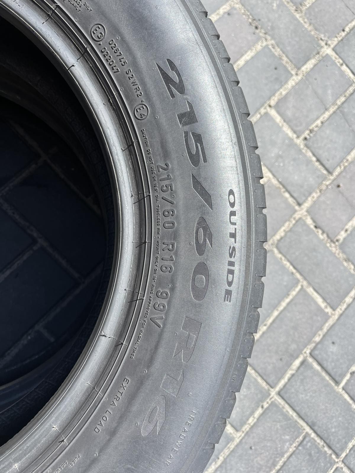 Резина 215/60 R16 Pirelli 4 летние шины