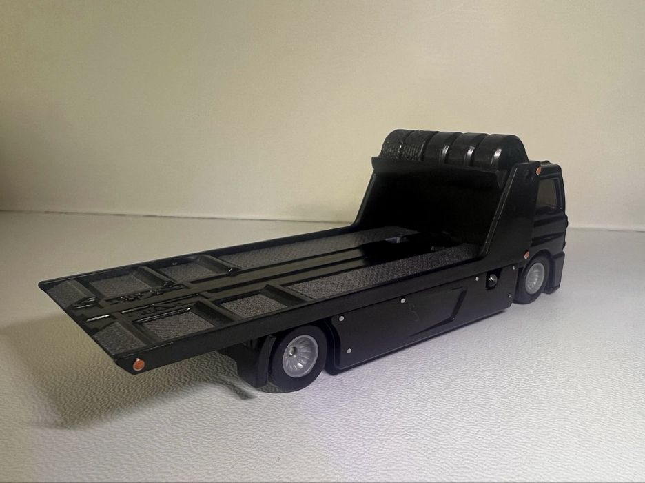 Hot Wheels team transport premium