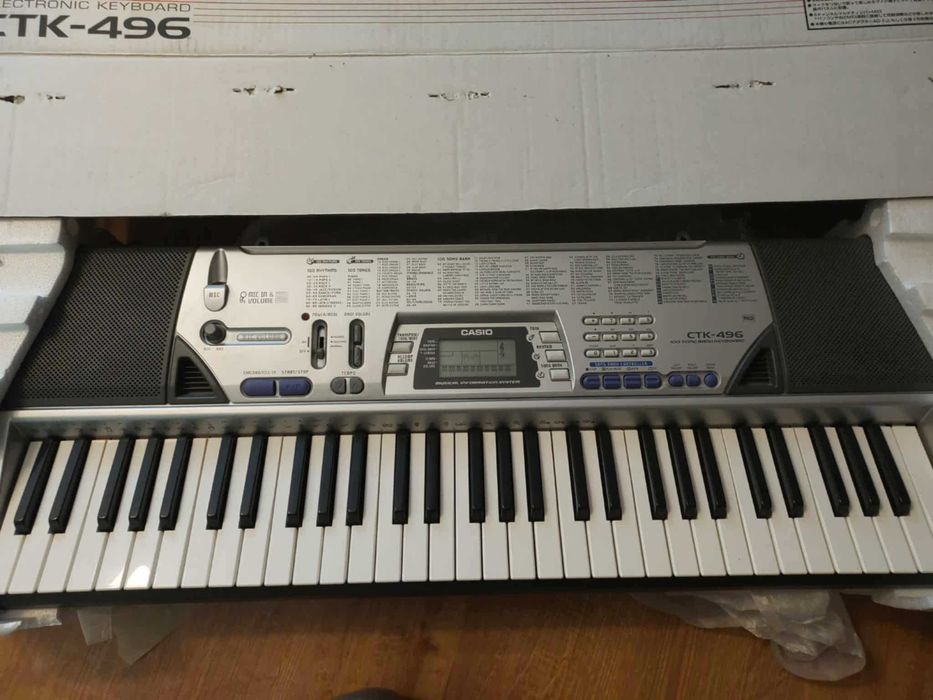 CASIO Keyboard CTK-496