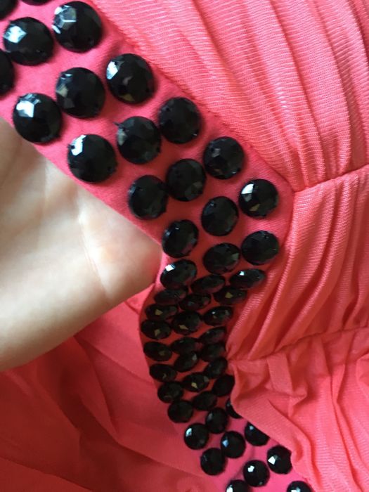 Sukienka quiz idealna na impreze