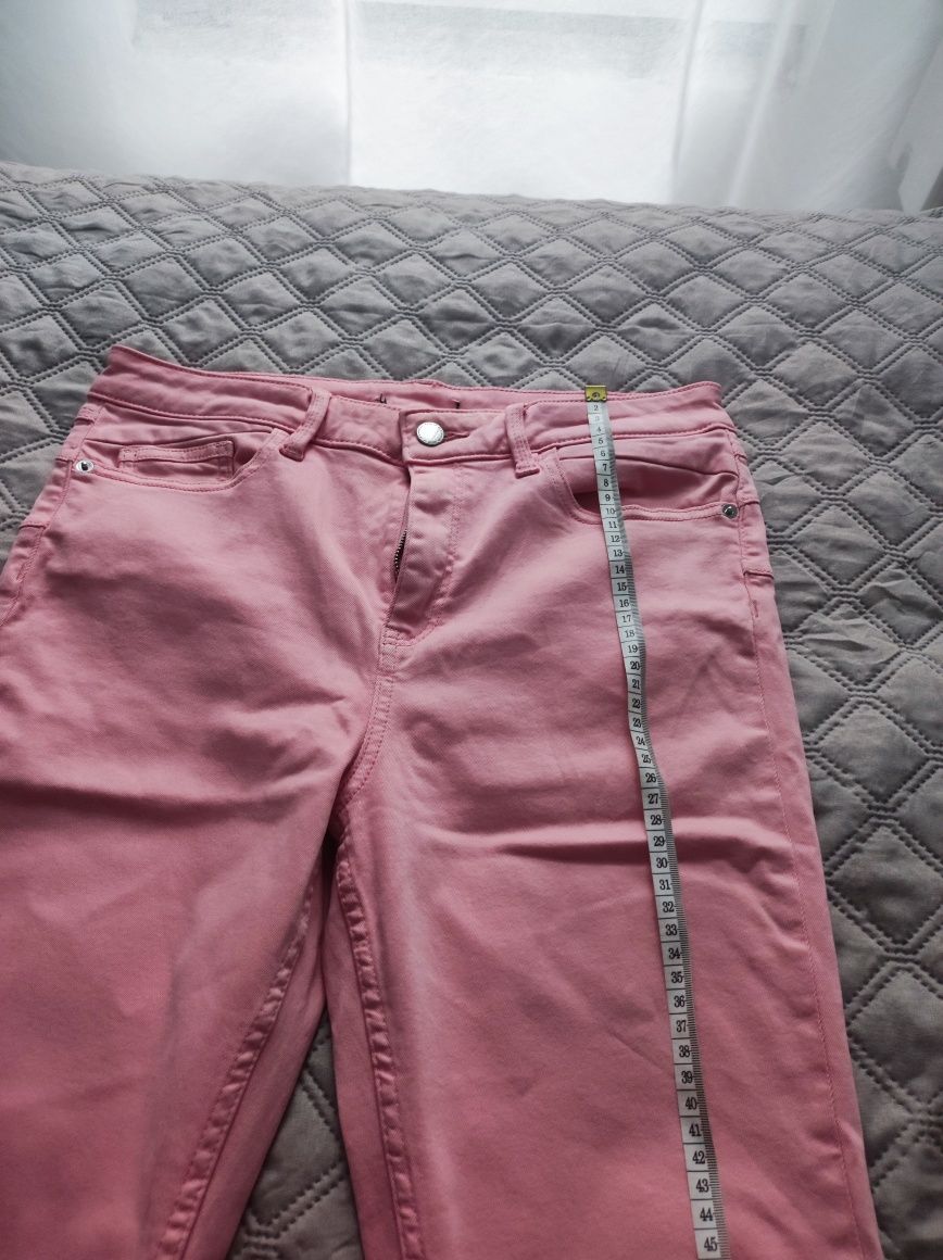 Jeans rozm 40 pudrowy róz