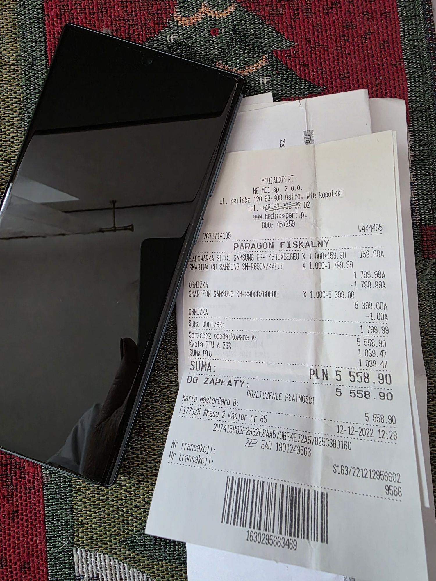 Samsung galaxy s22 ultra. 128GB ram.8GB
