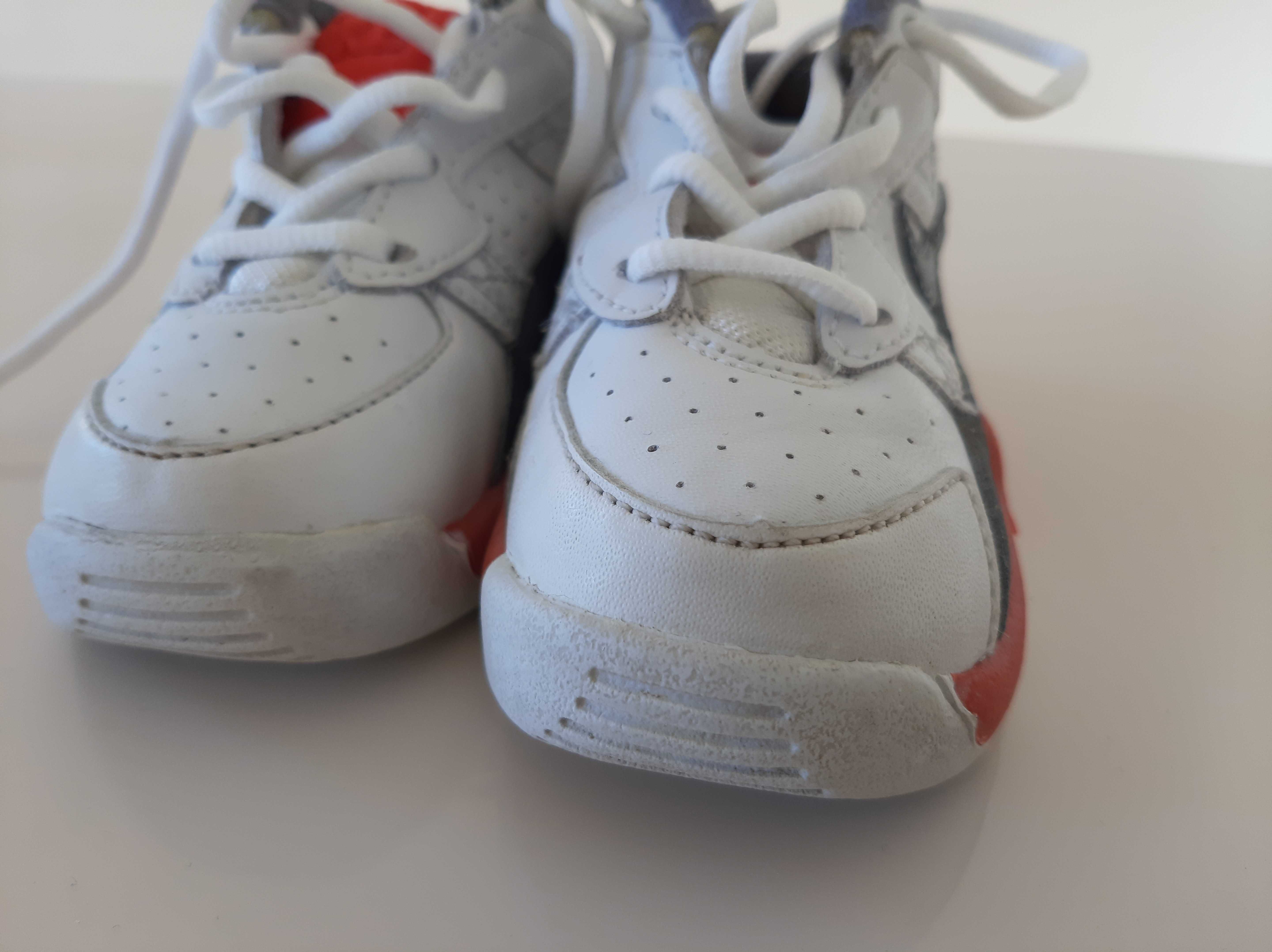 Buciki Nike rozm.21 dł.wkladki 11 cm