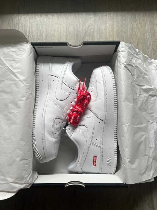 Buty meskie Mokasyny Nike Air Force 1 Low Supreme White R.45
