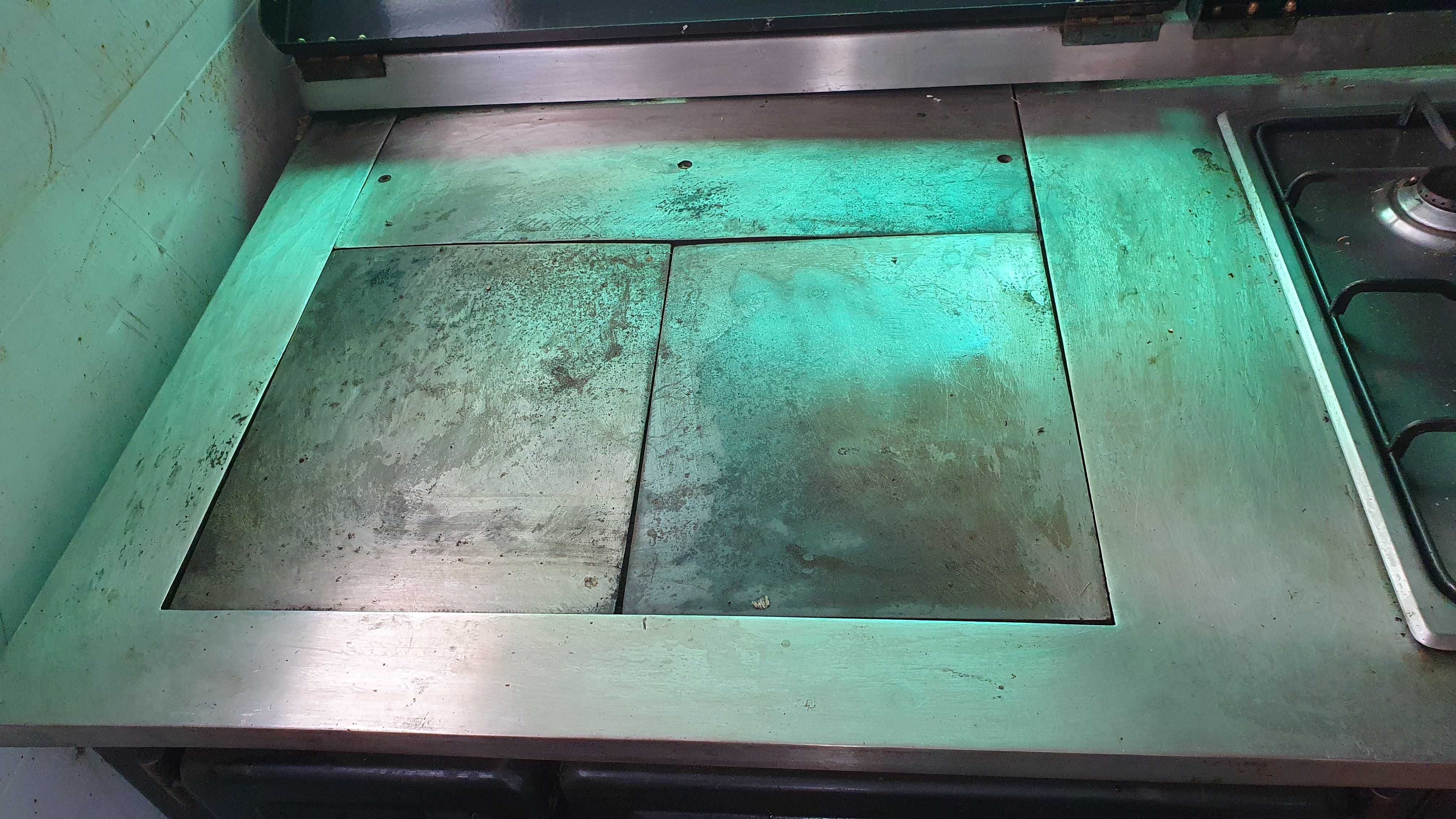 Fogão de inox a lenha com placa