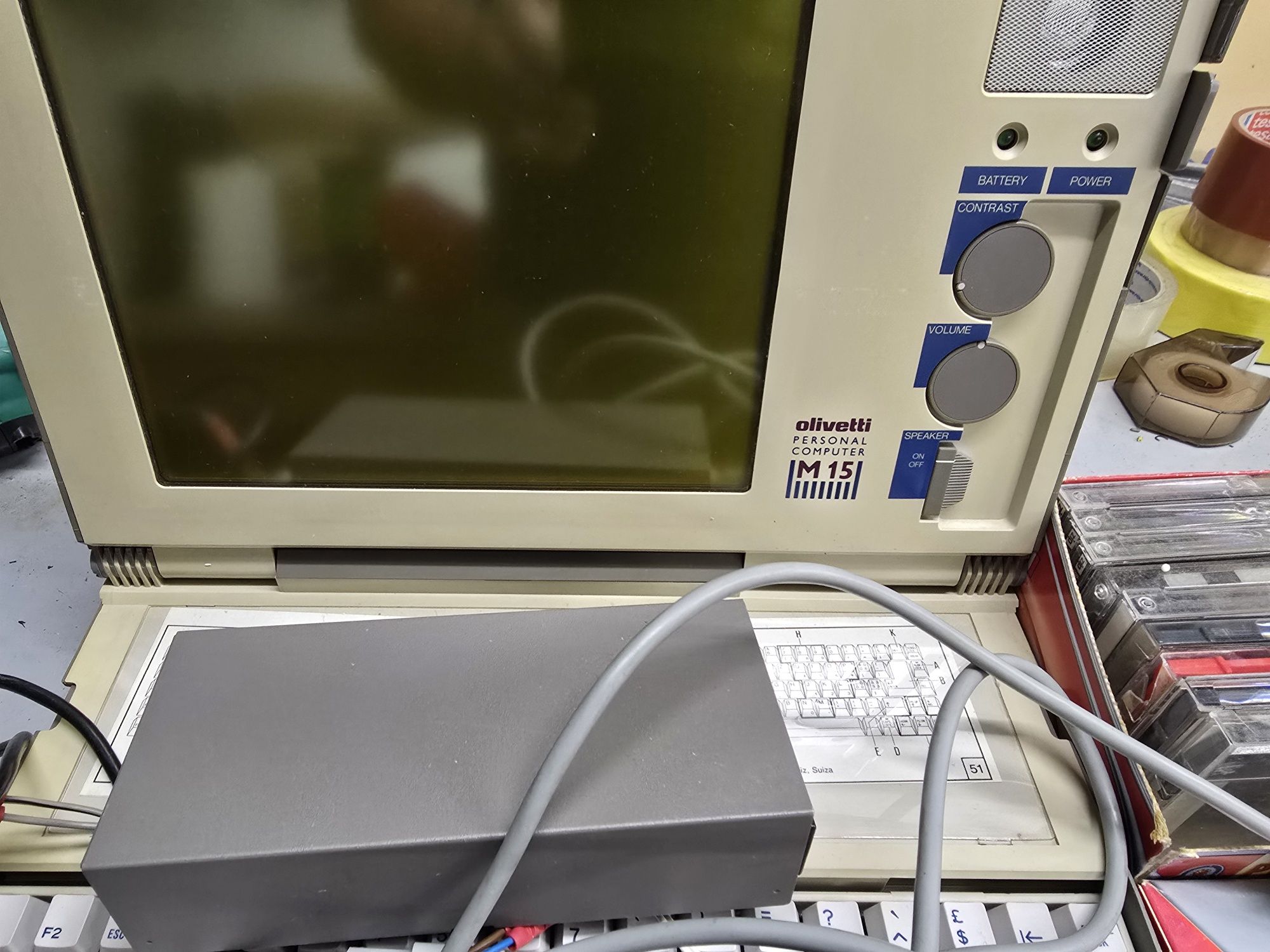 Olivetti Prsonal Computer M15 stary laptop