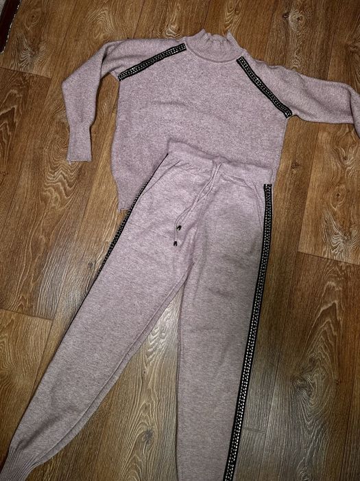 Теплый трикотажный вязаный костюм xs-s