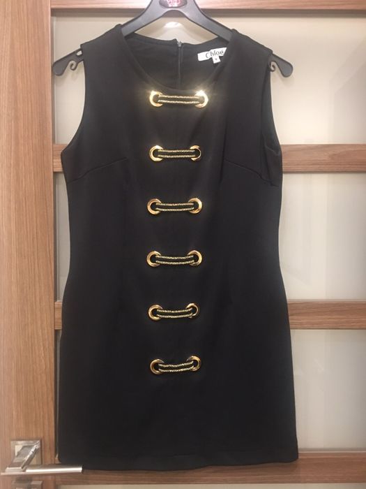 Стильное чёрное платье