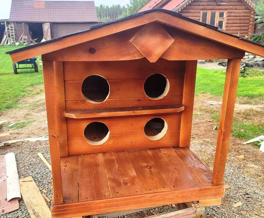 Домик -будка утепленный  для 4-х  котов