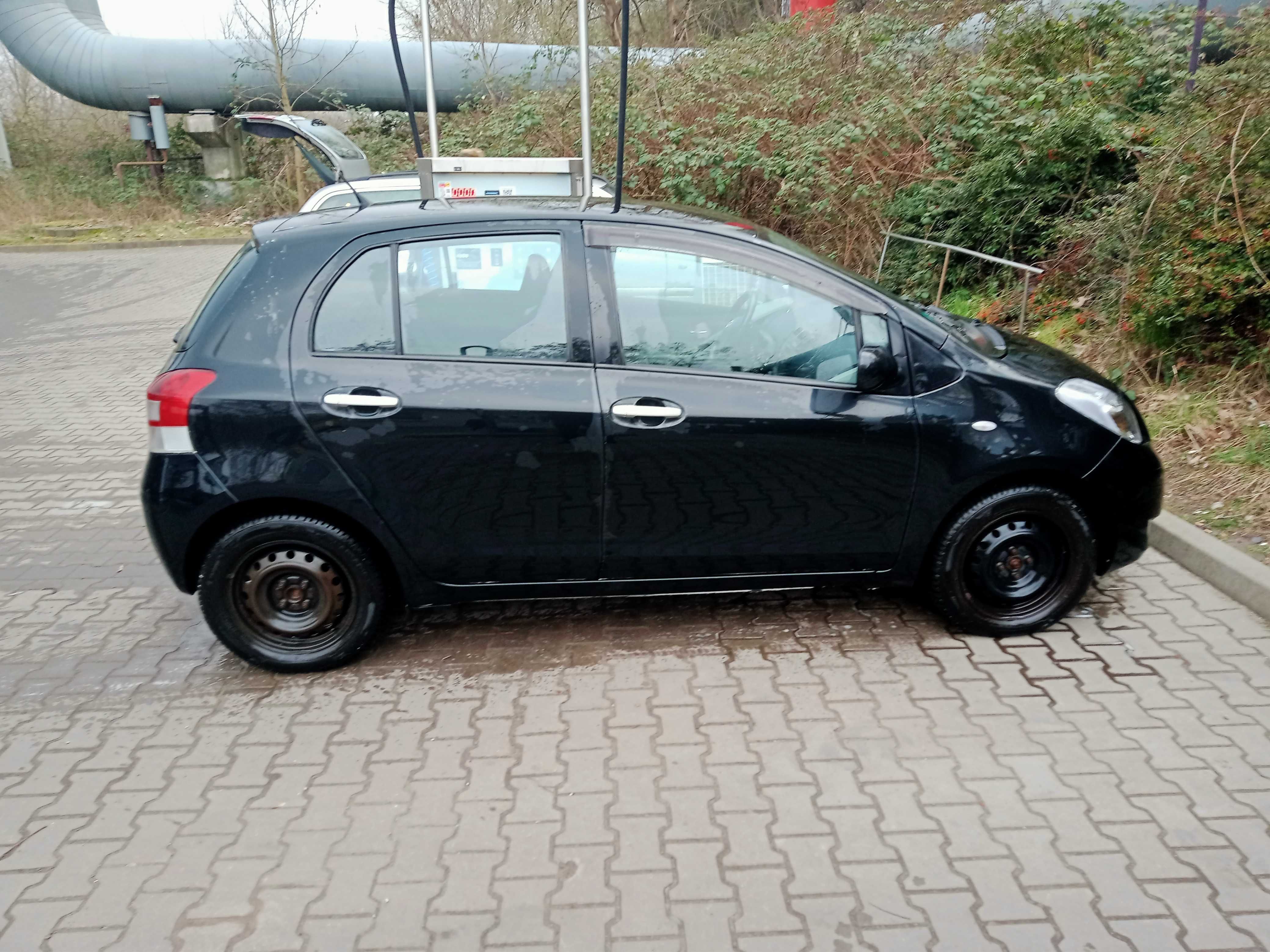 Toyota Yaris, 2011r, 1.0 benzyna