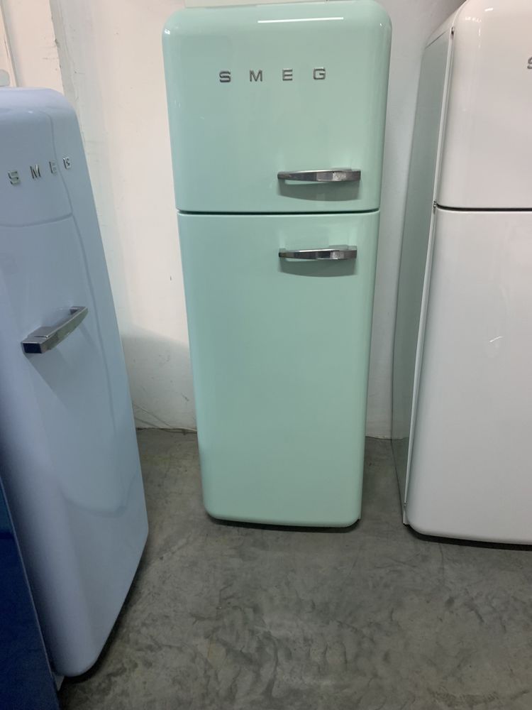 Холодильник Smeg fab 30