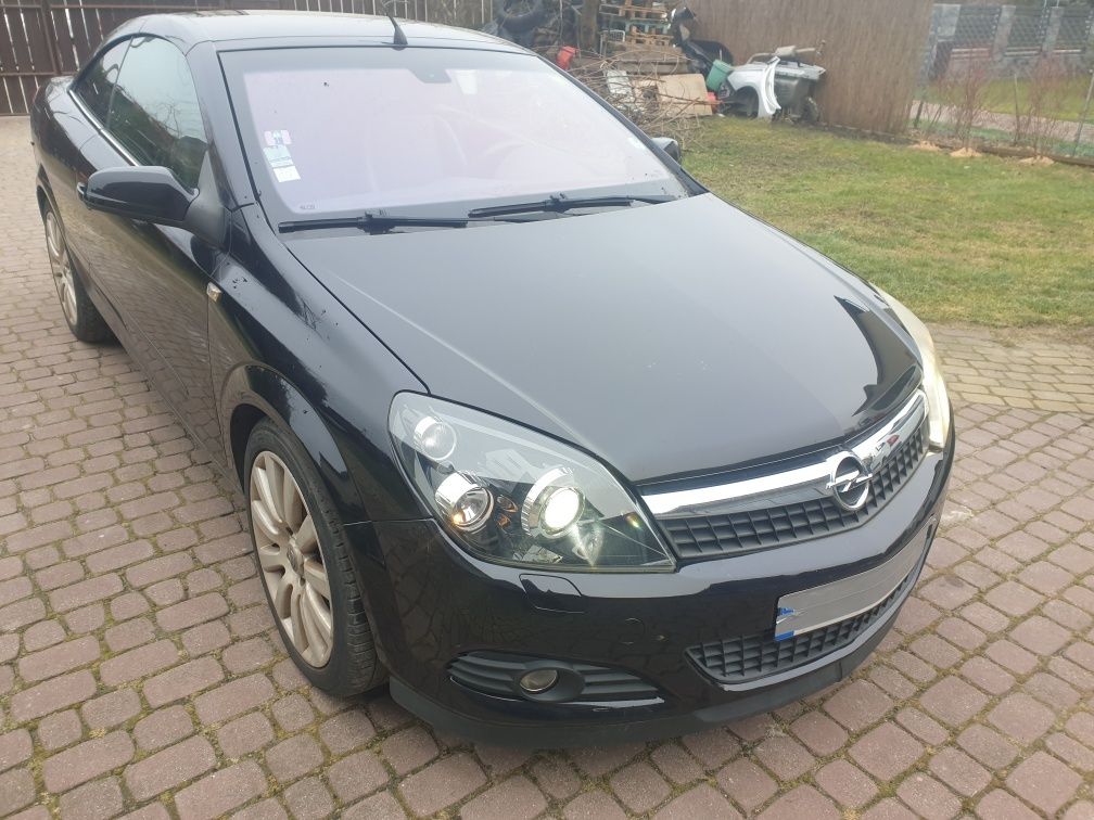 Opel Astra twintop 1.9 CDTDI 150KM 2008