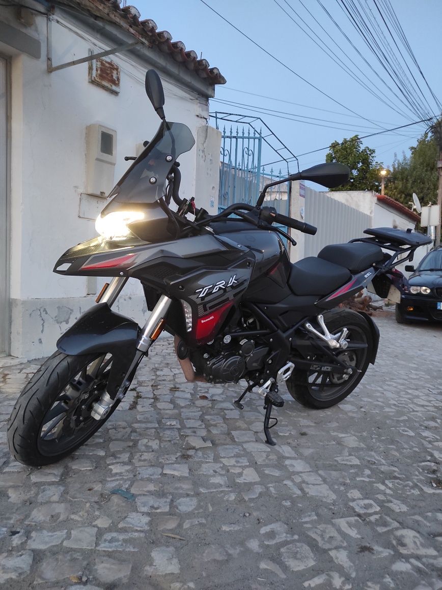 Benelli trk 251 cilindradas