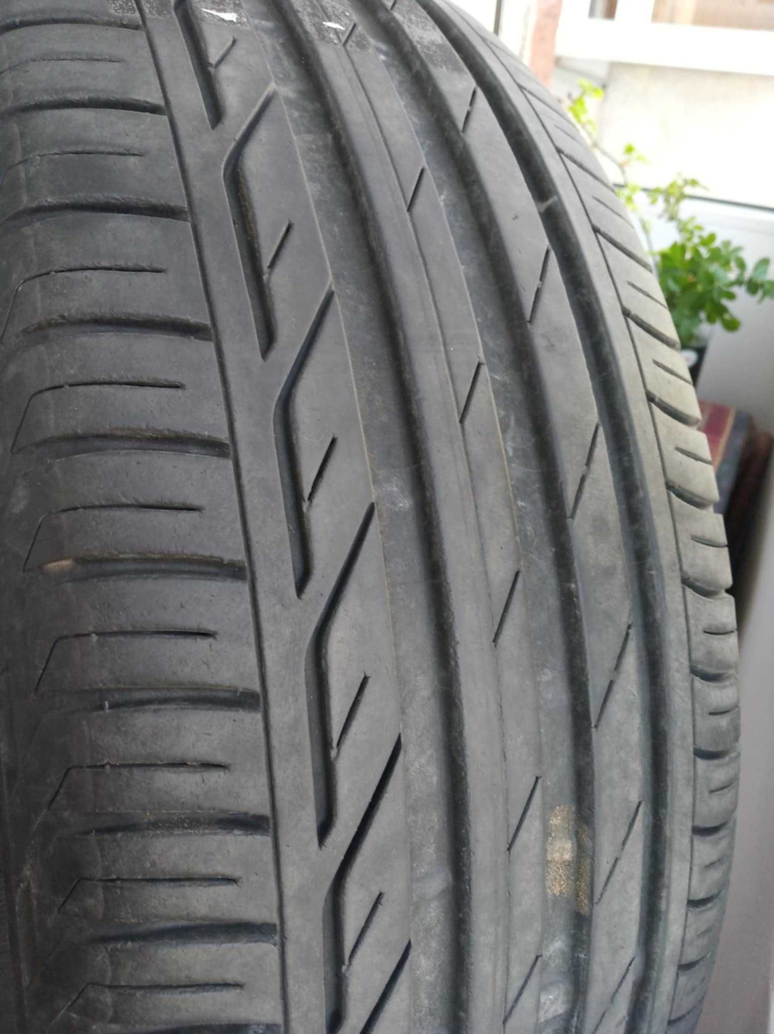 Шини літнi Bridgestone (Японія) 215/60/16
