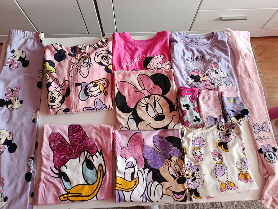 Nowe ubrania Minnie Mouse rozmiar 128 i gratisy