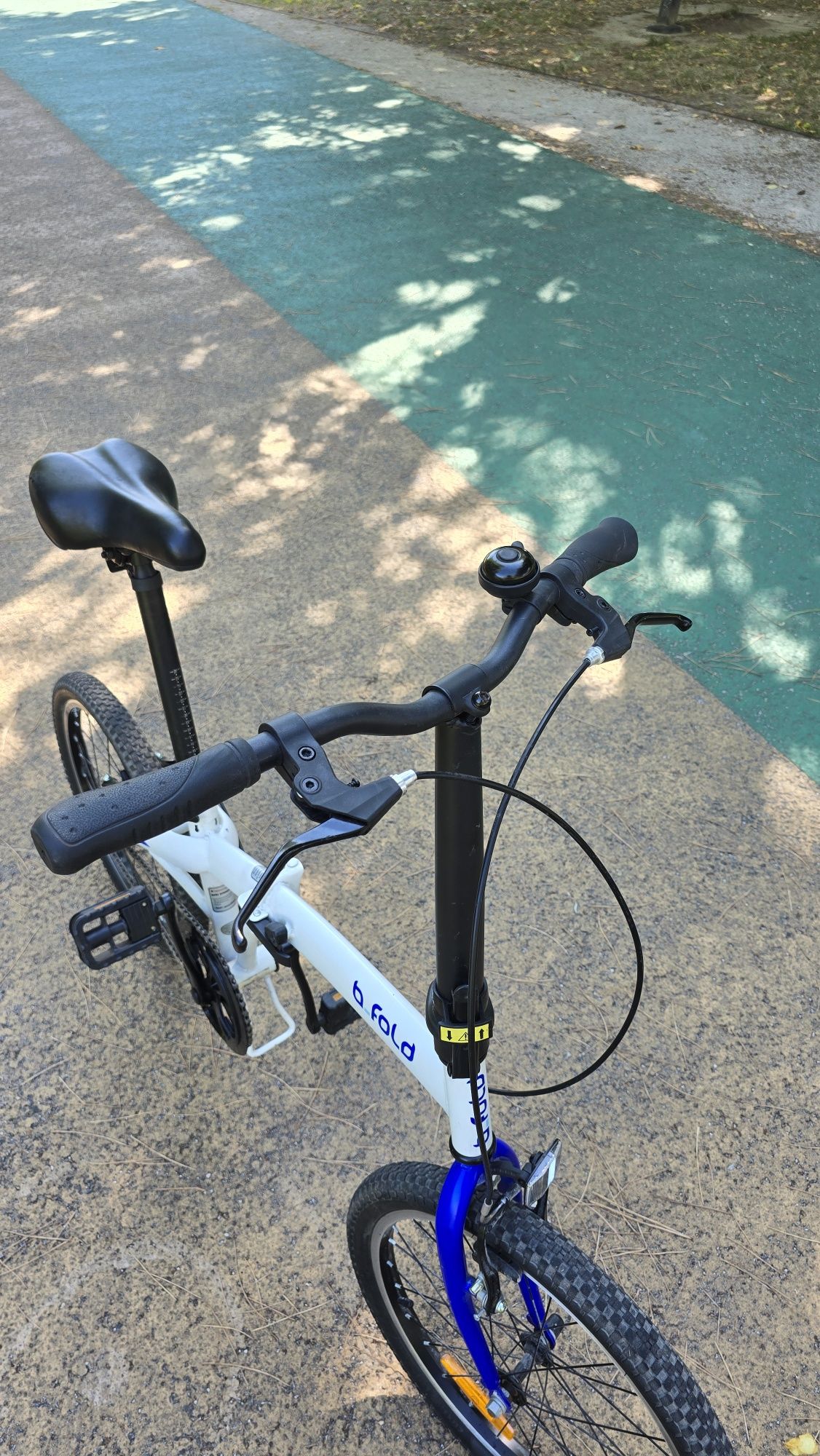 Bicicleta dobrável semi-nova