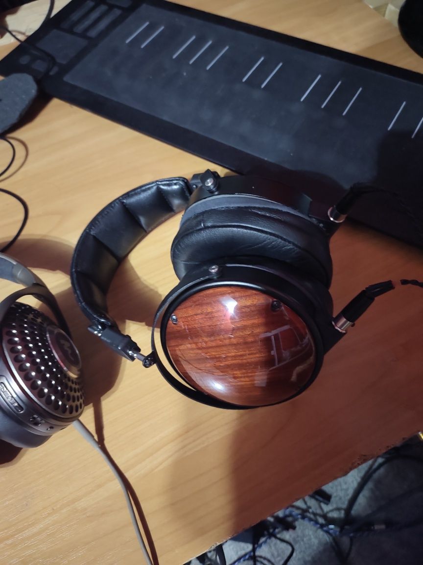 Audeze LCD xc  hi end,  hi fi
