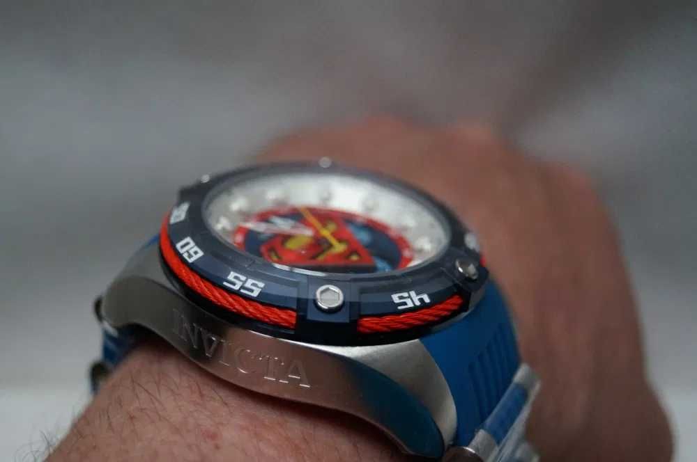 Zegarek INVICTA Superman USA