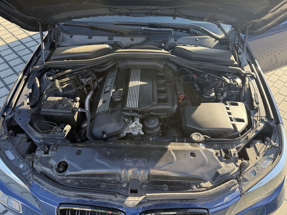 BMW E60 Mystic Blue
