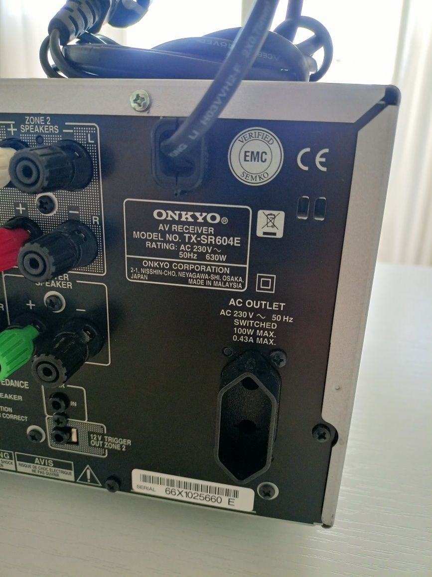 ONKYO TX-SR604E, Amplituner