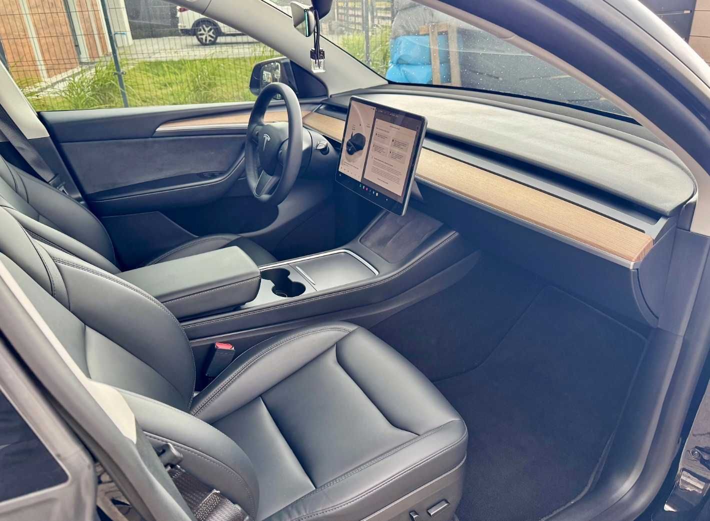 Tesla model Y Performance 2023