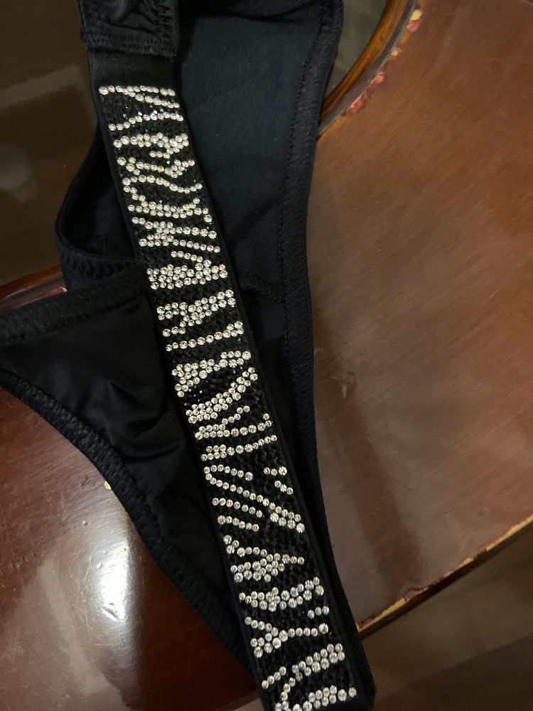 Нижнее белье Victoria Secret