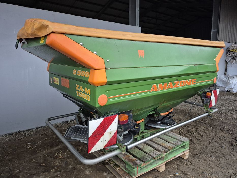 Rozsiewacz amazone talerzowy 3000L