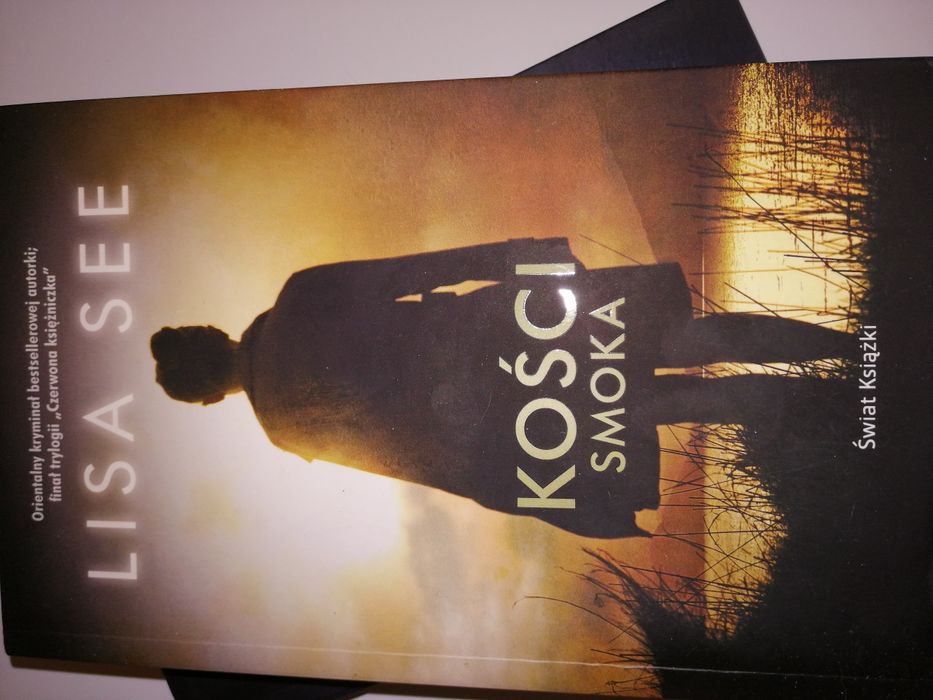 Lisa  See Interior,Kości smoka,Sieć rozkwitającego kwiatu.