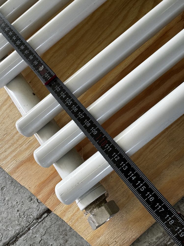 Grzejnik na ręczniki łazienkowy 115/74cm