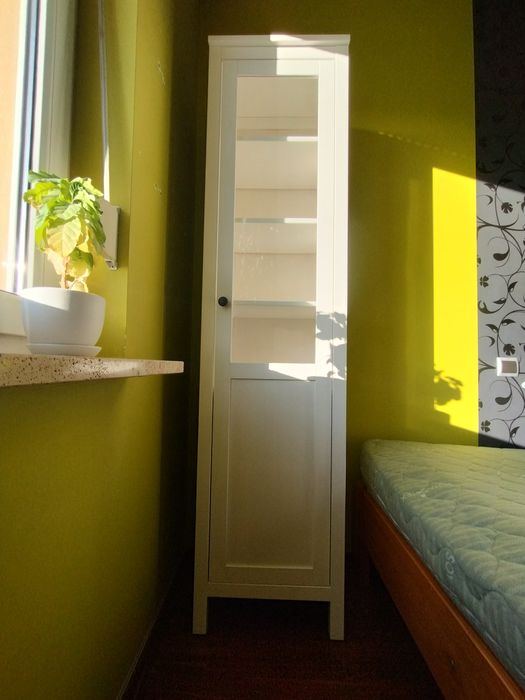 Hemnes witryna biała