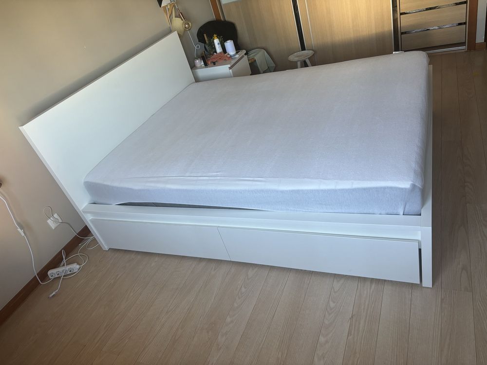 Cama IKEA MALM 160x200 com 4 gavetões — Como Nova
