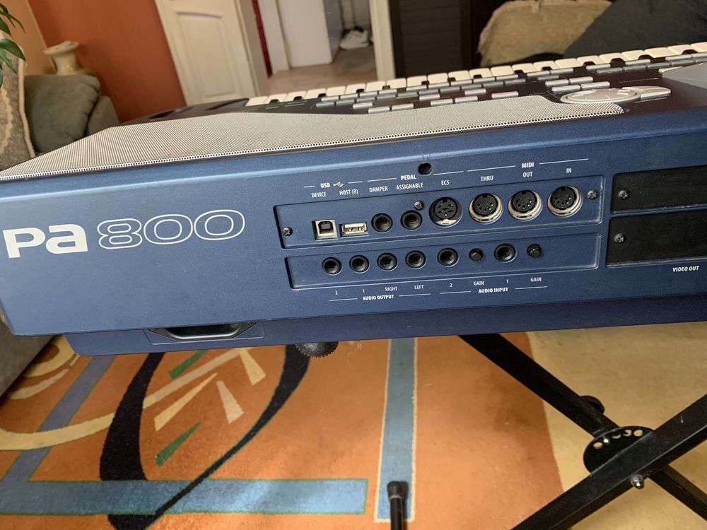 Синтезатор Korg Pa 800