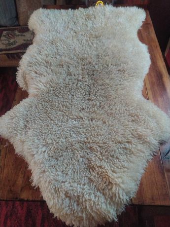 Шкура, овчина,коврик на сидіння,комфорт зимою,110 х 60см.