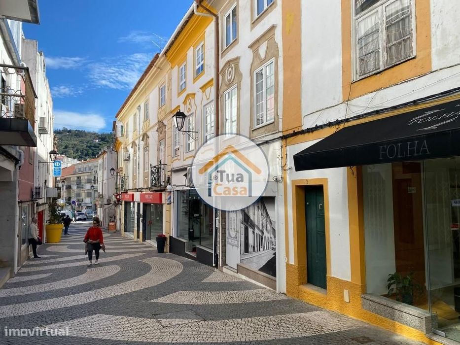 Prédio para Investimento no Centro de Portalegre – 3 Pisos, 254m2