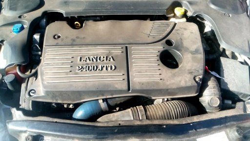 Silnik 2.4jtd na części Lancia thesis