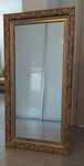 Lustro w stylowej ramie