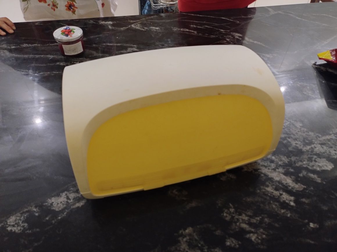 Chlebak tupperware orginalny i sprawny