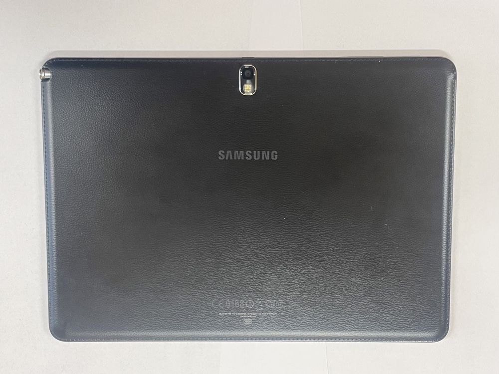 Tablet Samsung Galaxy Tab Note SM-P600 z rysikiem