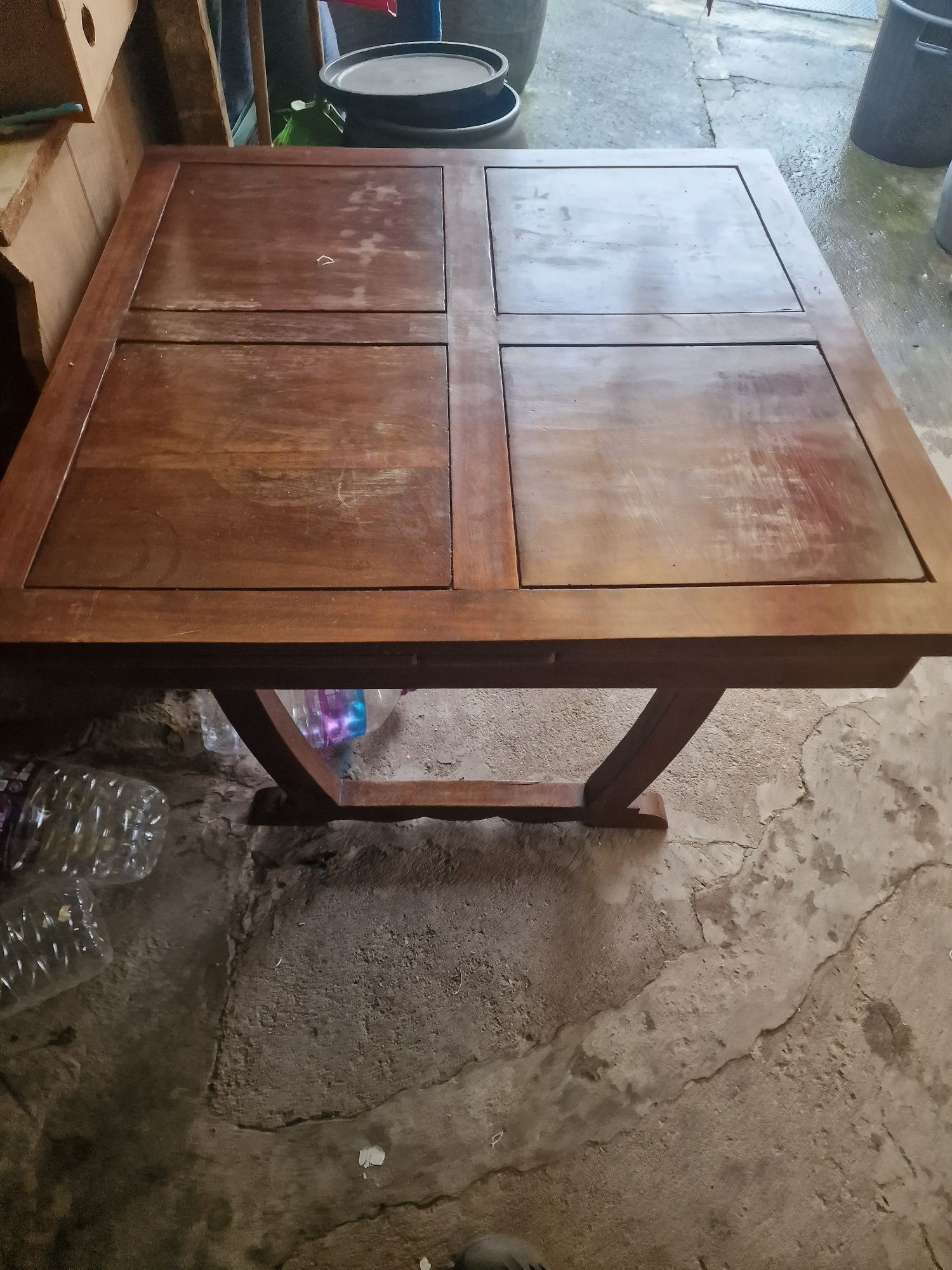 vendo mesa com 6 cadeiras