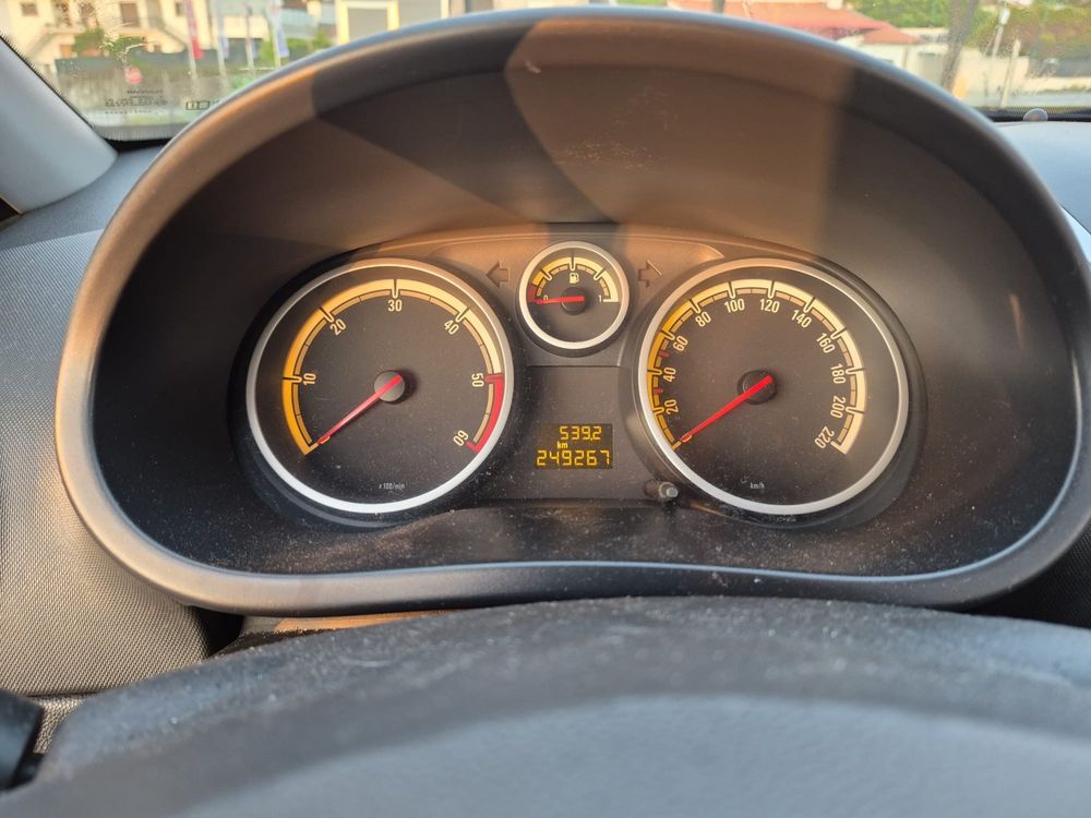 opel corsa 1.3 cdti 90cv