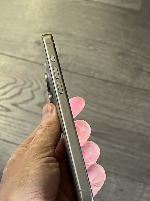 Iphone 15 pro max 256 esim sim lock обмін